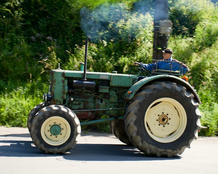 Tracteur ancien 3